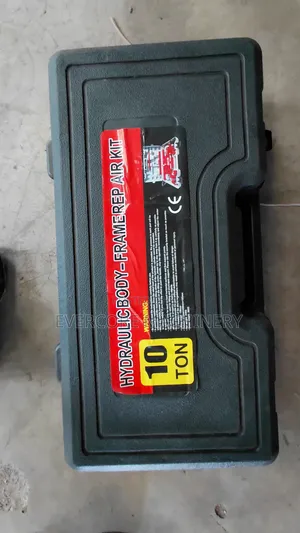 Heavy Duty 10tonne Hydraulic Body Frame Repair Kit Machine.