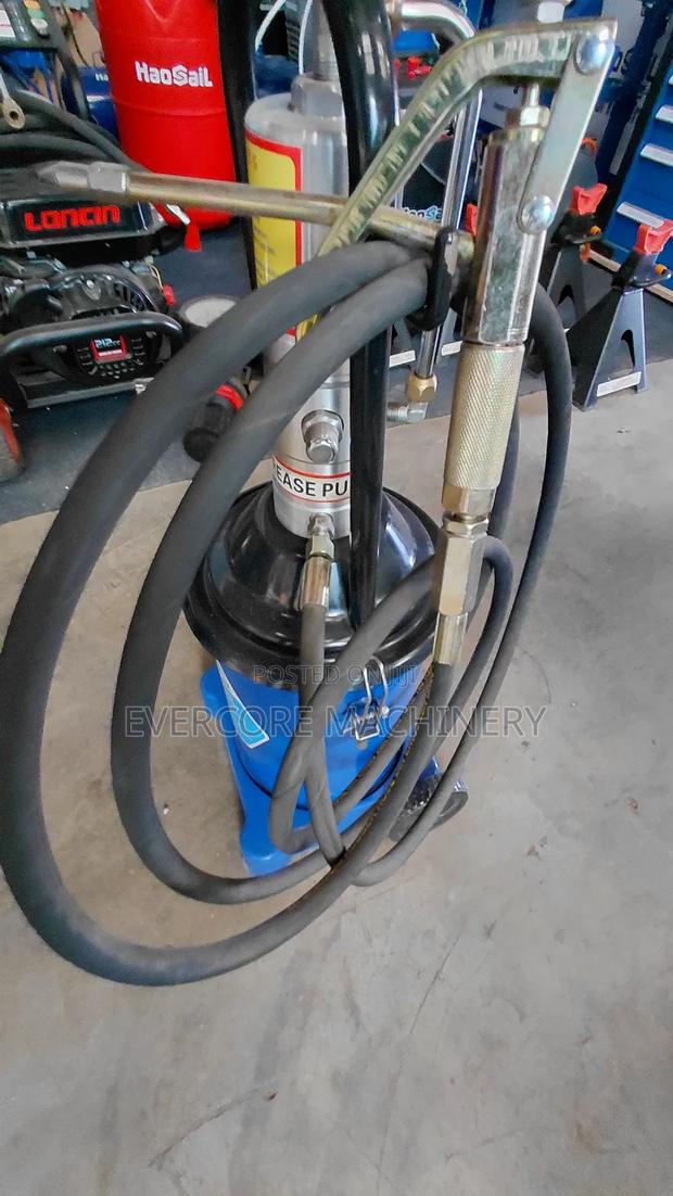 Heavy Duty 13kg Pneumatic Grease Pump Bucket Machine. - thumbnail 3