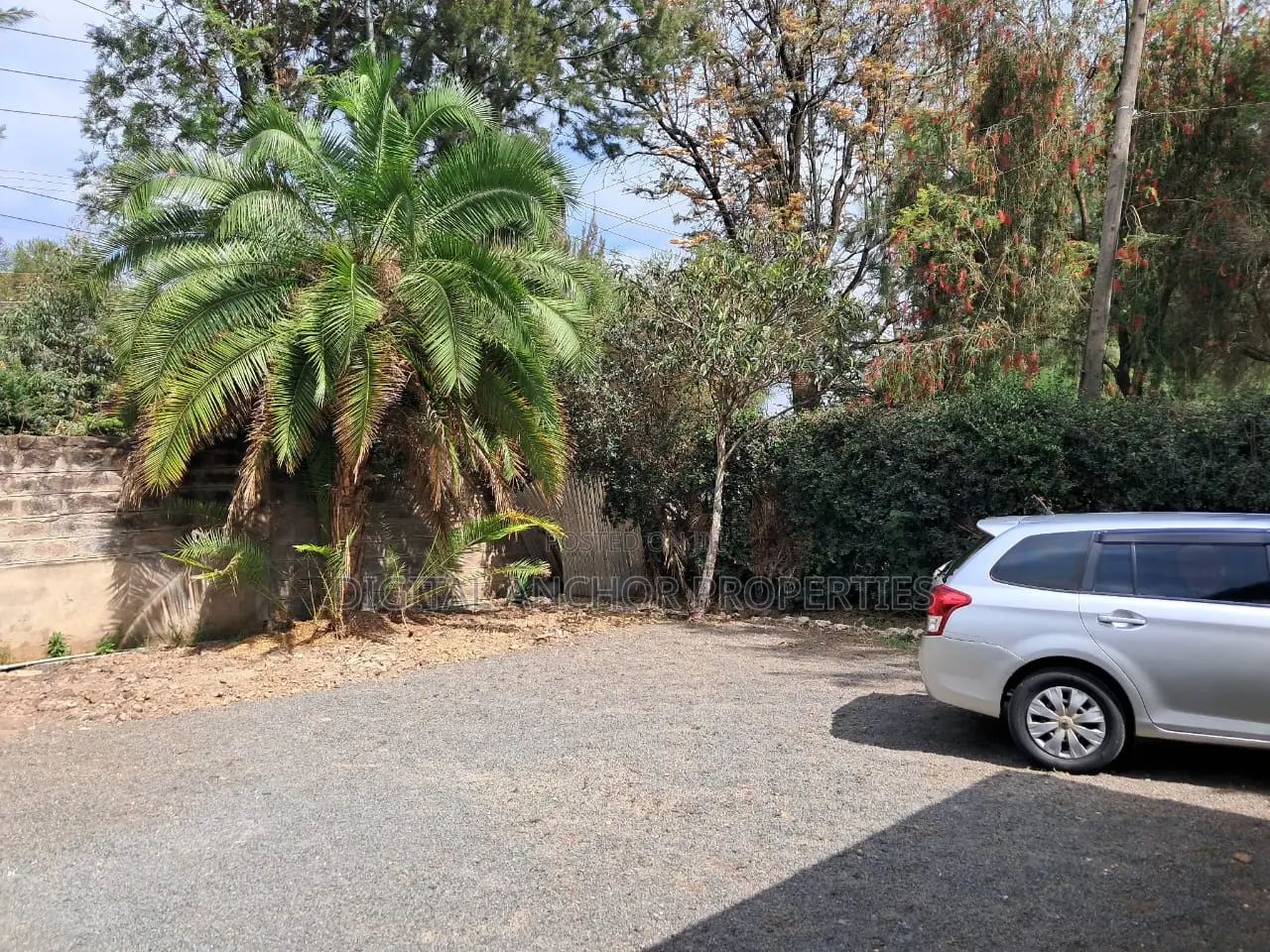 Office / Restuarant Rent Space Availble