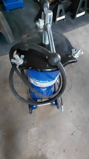Commercial Pedal Grease Injector Machine Heavy Duty