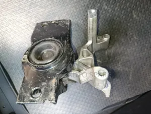 Nissan (Extrail, Dualis, Serena)-Mr20 Engine Mounting
