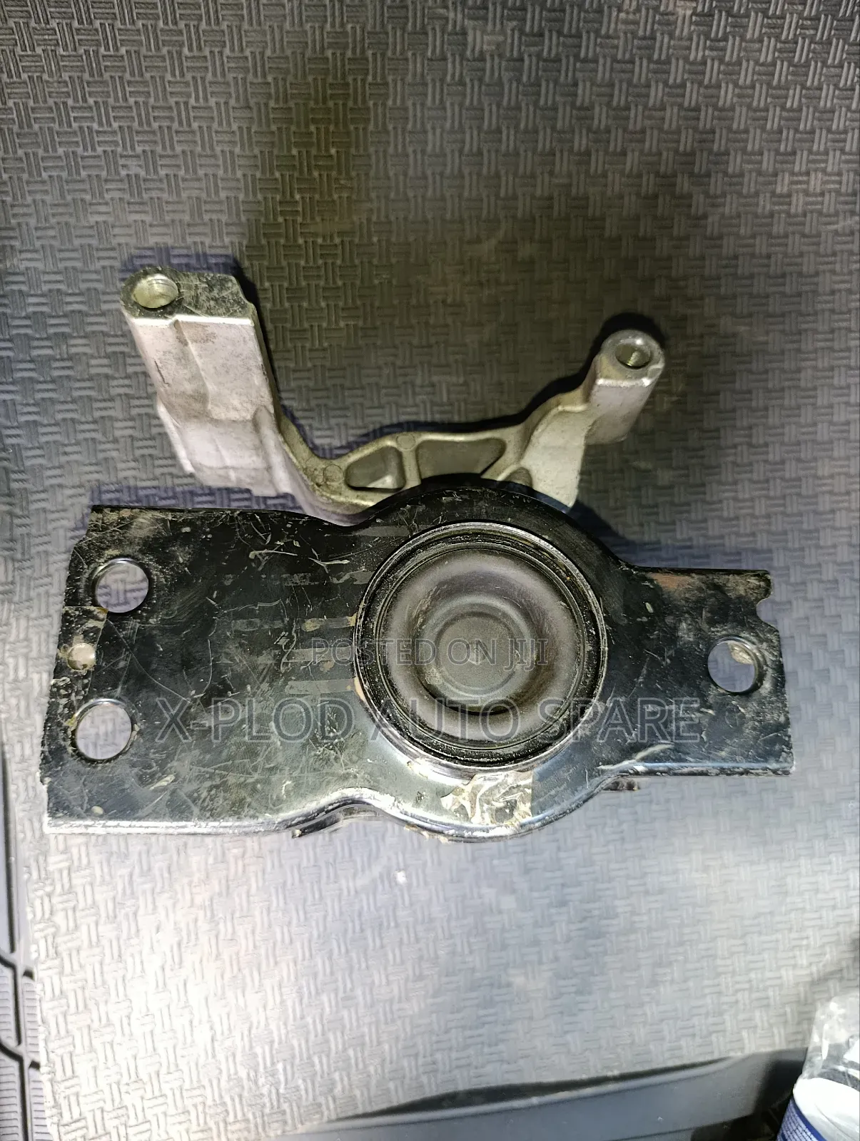 Nissan (Extrail, Dualis, Serena)-Mr20 Engine Mounting