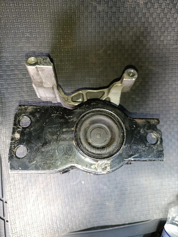 Nissan (Extrail, Dualis, Serena)-Mr20 Engine Mounting - thumbnail 3