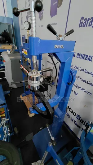 Commercial Tyre Vulcanizer/Repair Machine for Punctures.