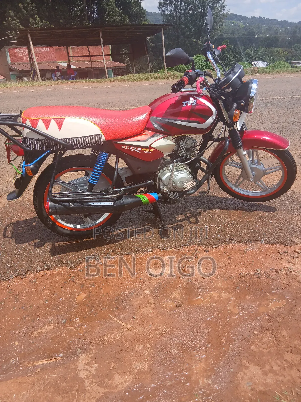 TVS HLX 125 2019 Red