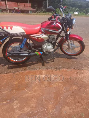 TVS HLX 125 2019 Red