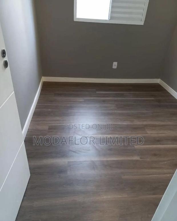 Stylish Elegant SPC Flooring 5mm Thickness