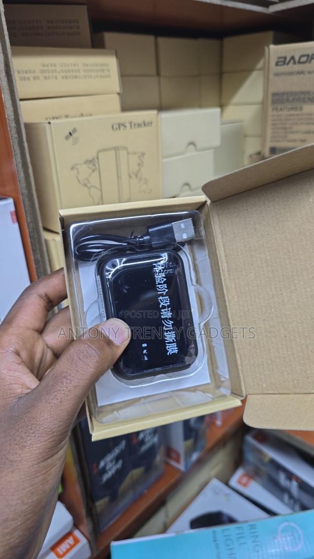 P8-w 4g Mini Gps Tracker For Vehicles, Bikes & Assets - thumbnail 3