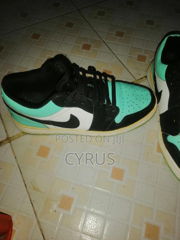 Jordan Shoes - thumbnail 3