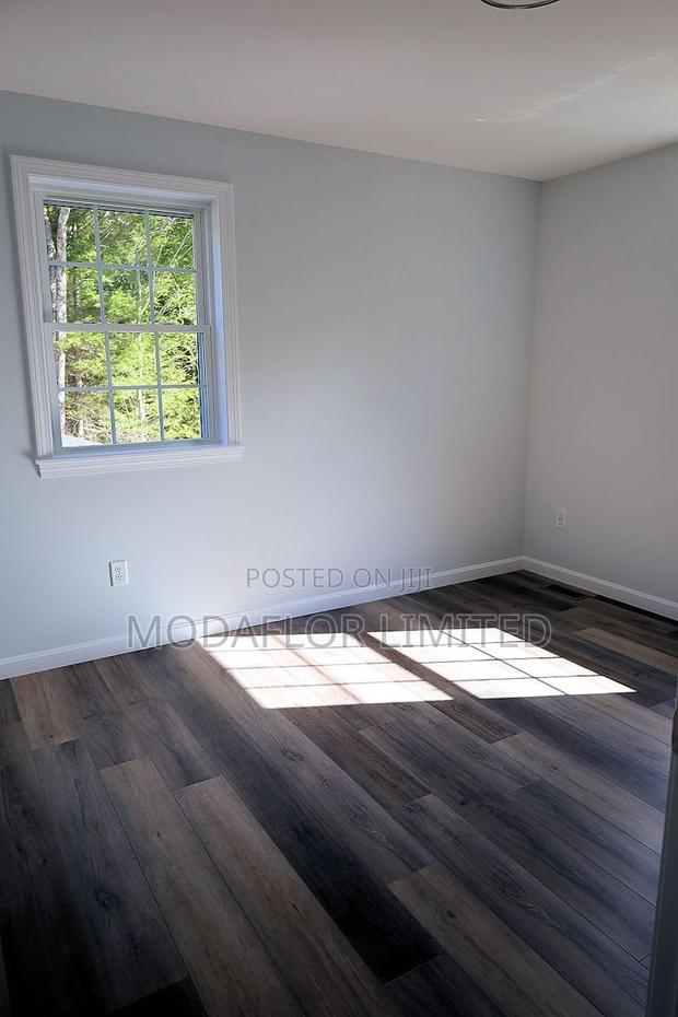 Waterproof SPC Vinyl Flooring for Modern Interiors - main view