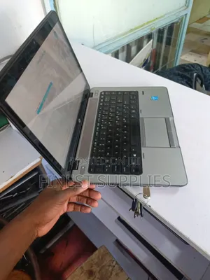 Laptop HP 14-Dq2031tg 2GB Intel Celeron HDD 128GB