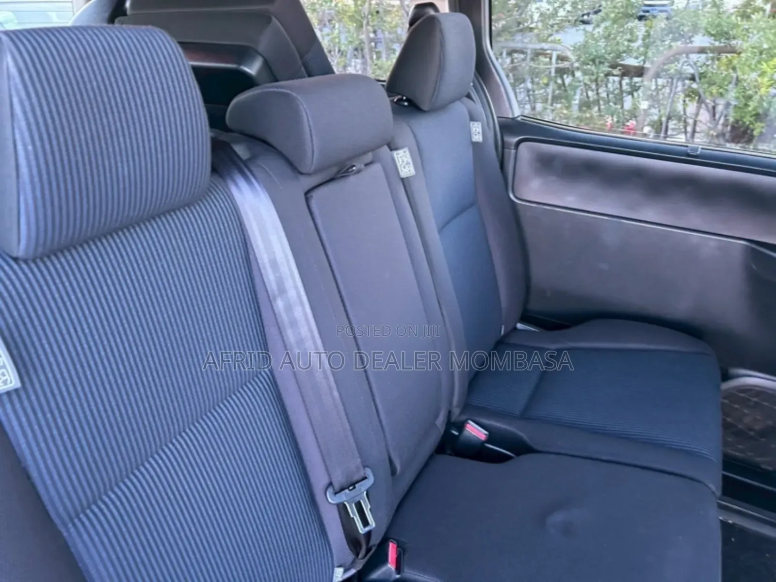 Toyota Noah 2.0 FWD (8 Seater) 2018 Silver