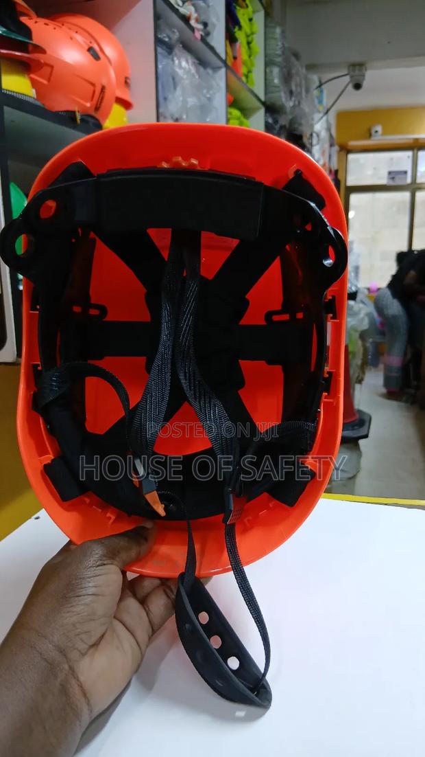 4 Point Chin Straps Helmets - thumbnail 2