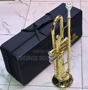 Yamaha B Flat Trumpet ( Gold Finish )