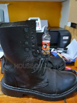 Black Industrial Leather Guard Boots