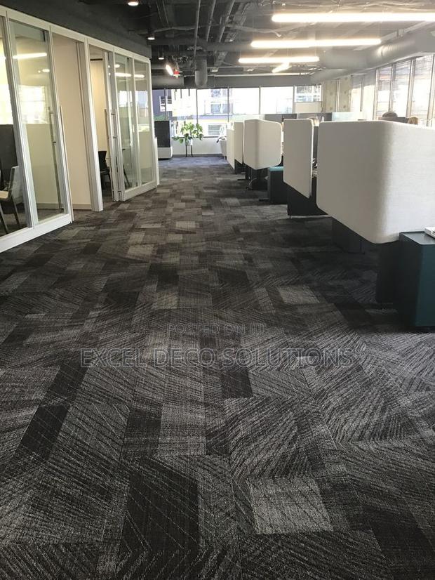 Noise-Reducing Carpet Tiles – Perfect for Offices
