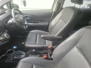Toyota Aqua 2019 Silver
