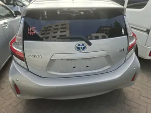 Toyota Aqua 2019 Silver