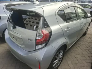 Toyota Aqua 2019 Silver