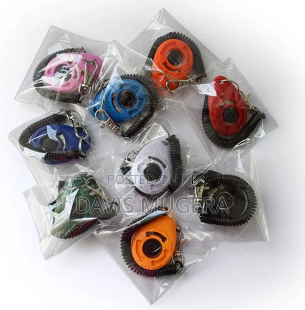 Dog Training Clicker to Correct Bad Habits and Improve Relationship - thumbnail 6