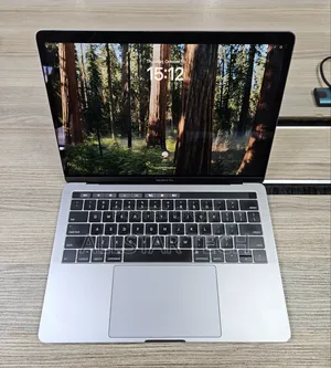Laptop Apple MacBook Pro 2018 16GB Intel Core I7 SSD 512GB