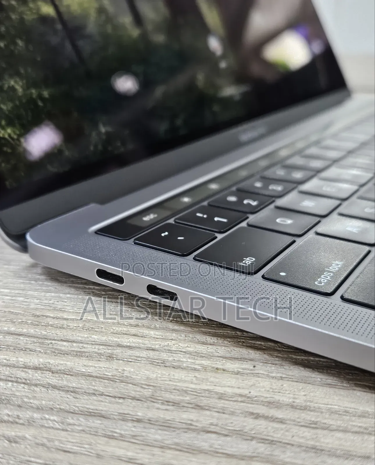 Laptop Apple MacBook Pro 2018 16GB Intel Core I7 SSD 512GB