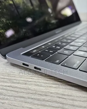 Laptop Apple MacBook Pro 2018 16GB Intel Core I7 SSD 512GB