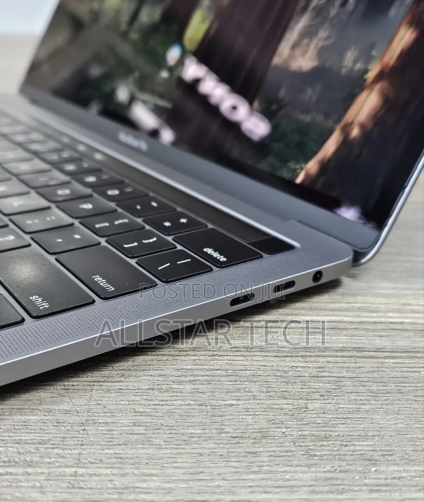 Laptop Apple MacBook Pro 2018 16GB Intel Core I7 SSD 512GB