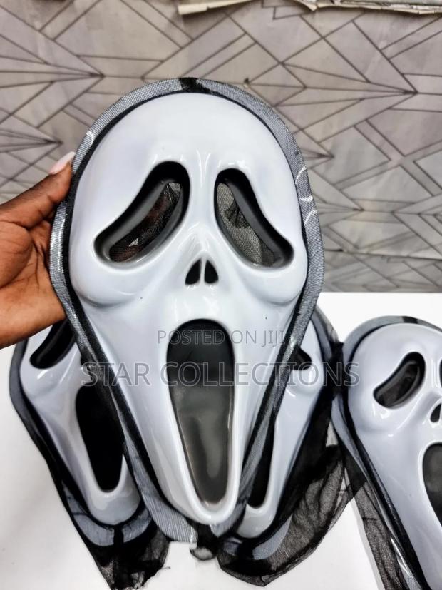 Spooky Ghost Halloween Mask - thumbnail 2