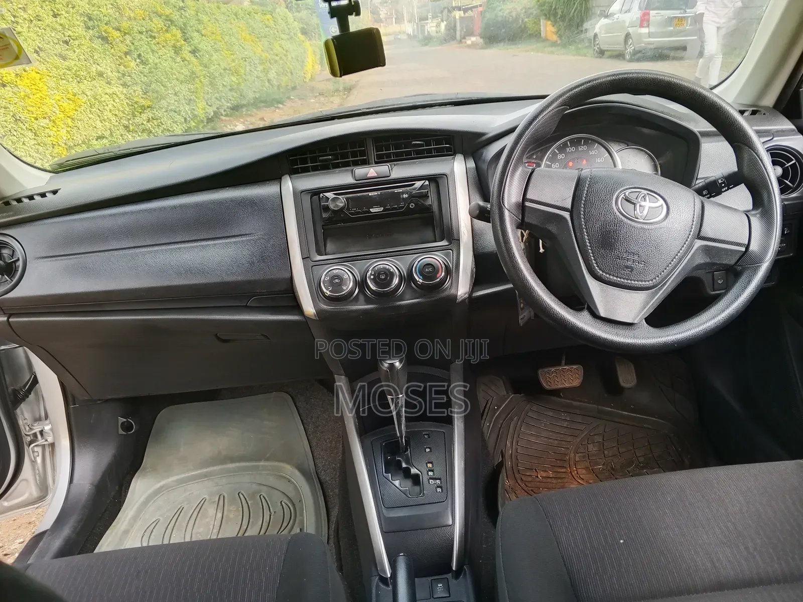 Toyota Corolla Fielder 2015 Silver
