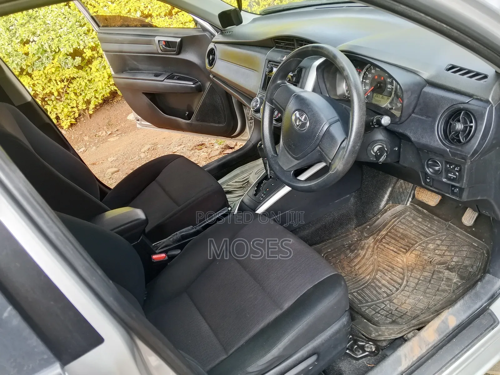 Toyota Corolla Fielder 2015 Silver