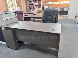1.6 Executive Office Desk