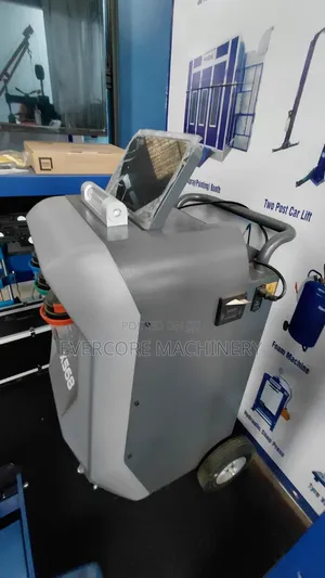 Commercial Computerized Car a/C Refilling Machine Haosail Italy.