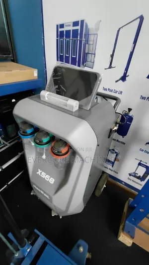 Commercial Computerized Car a/C Refilling Machine Haosail Italy.