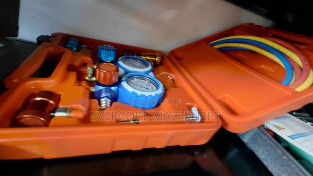A/C Manifold Gauge for Proffesional Mechanics - thumbnail 2
