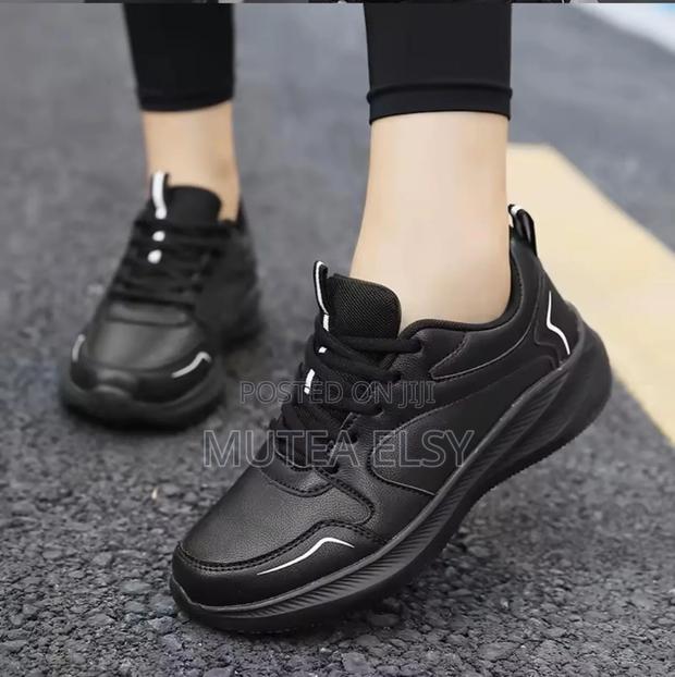 Black White Fancy Sport Shoes - thumbnail 2