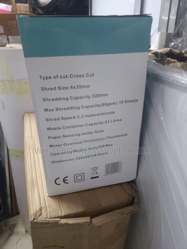 10-Sheet Cross-Cut Paper Shredder - thumbnail 3