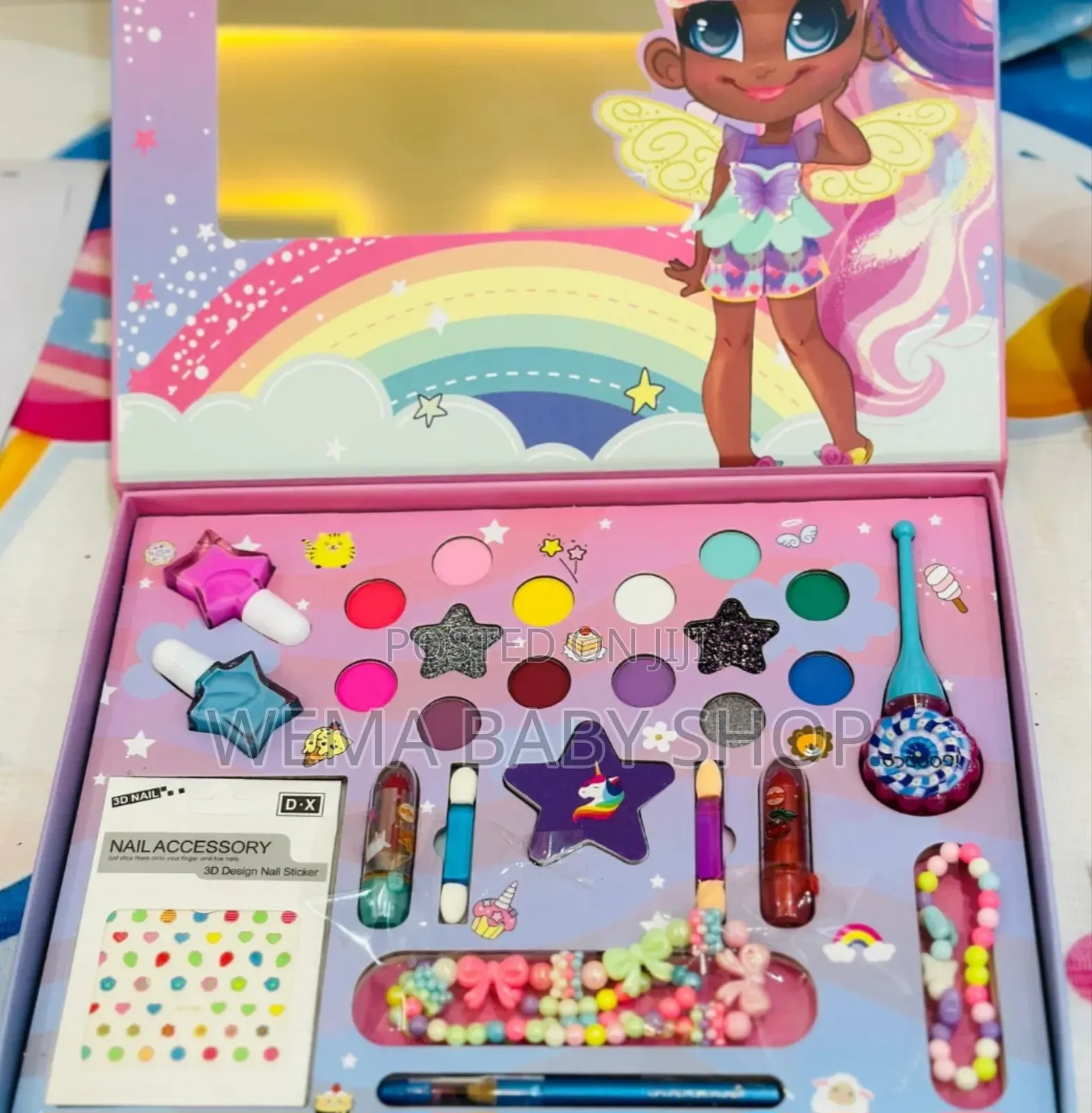 29-in-1 Real Non-Toxic Washable Kids Makeup Kit.