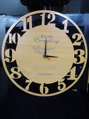 Custom Round Wooden Wall Clock – Personalized Engraving (45cm)