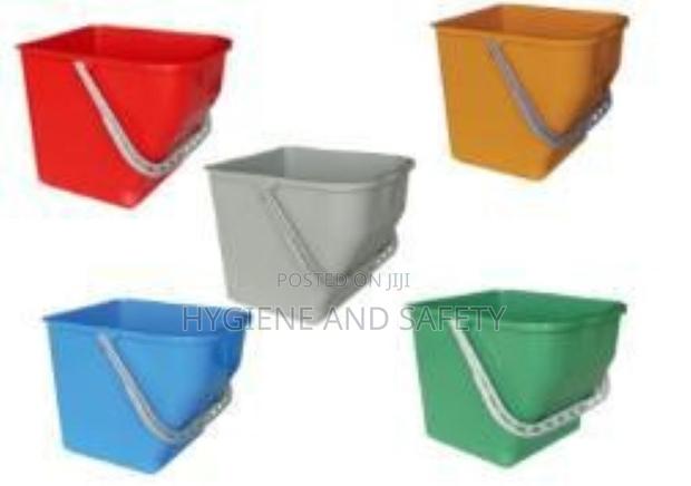 6l Sanitizer Bucket - main view