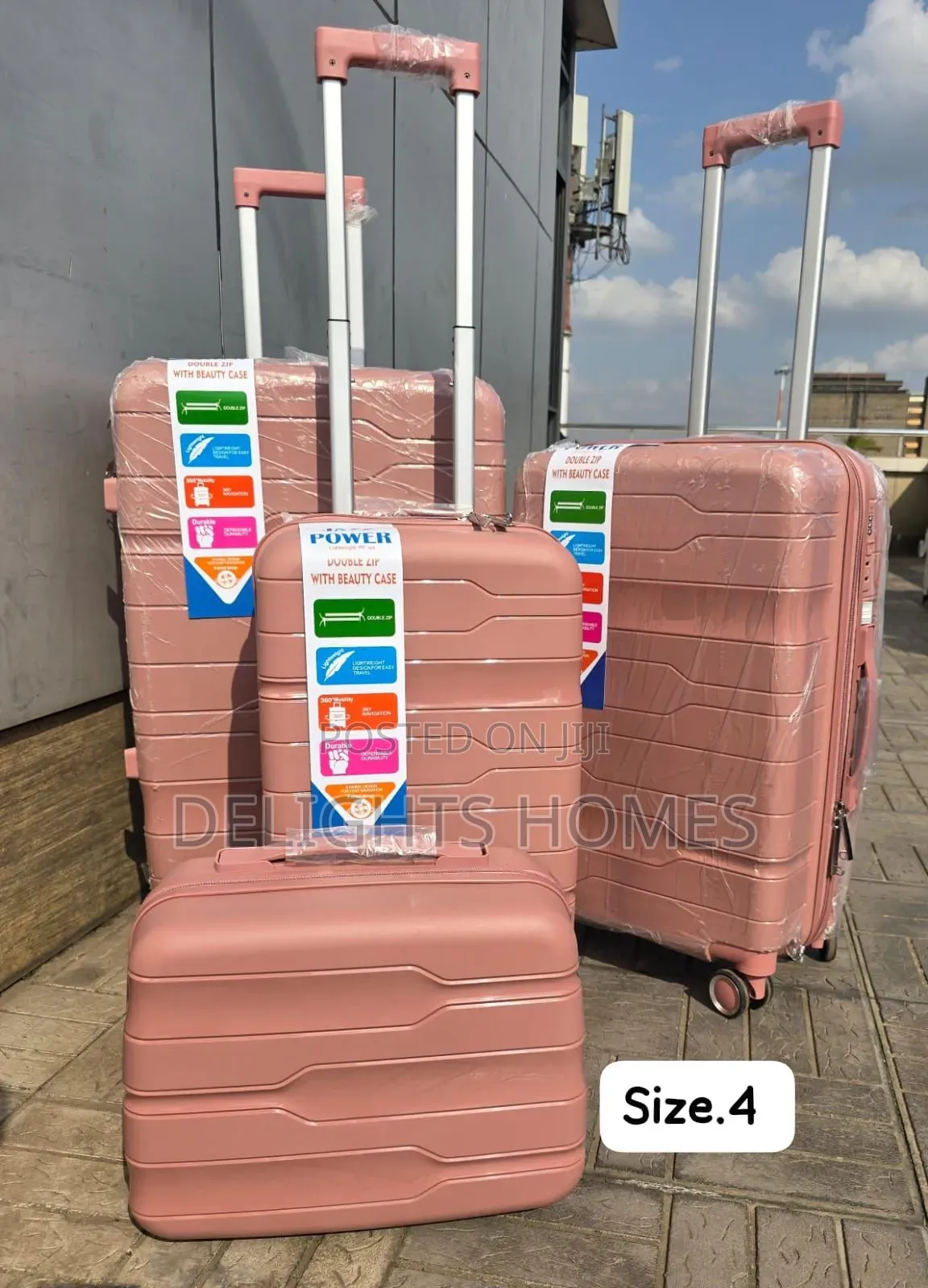 4 in 1 Luxurious Unbreakable Suitcase-Y