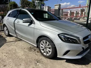 Mercedes-Benz A-Class 2018 Silver