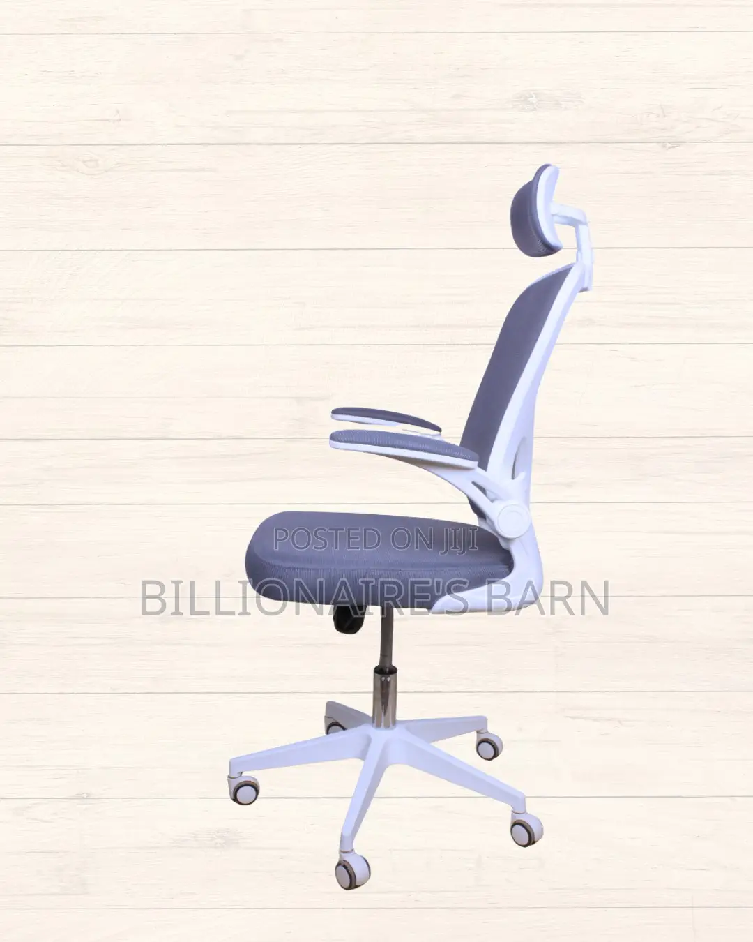 White Ergonomic Office Chair (Plush) — Moving Fast