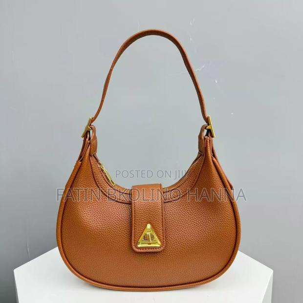 Quality Small Shoulder Bag (Baguette) - thumbnail 2