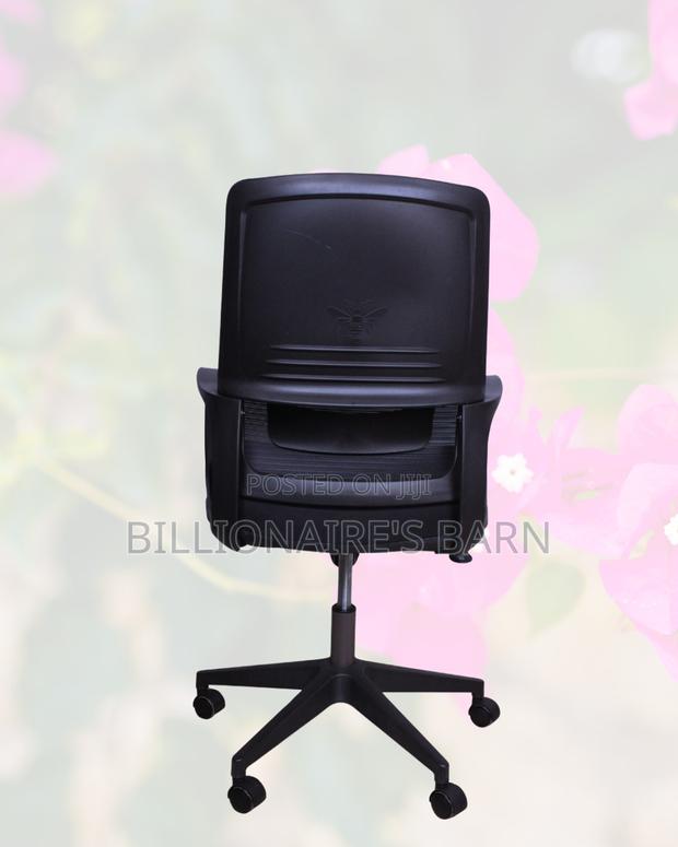 Black_ergonomic_mesh_office_chair__midback_lumbar_support - thumbnail 4