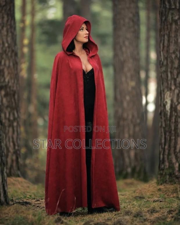 Long Red Velvet Halloween Cape - thumbnail 3