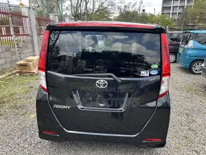 Toyota Roomy 2018 Black