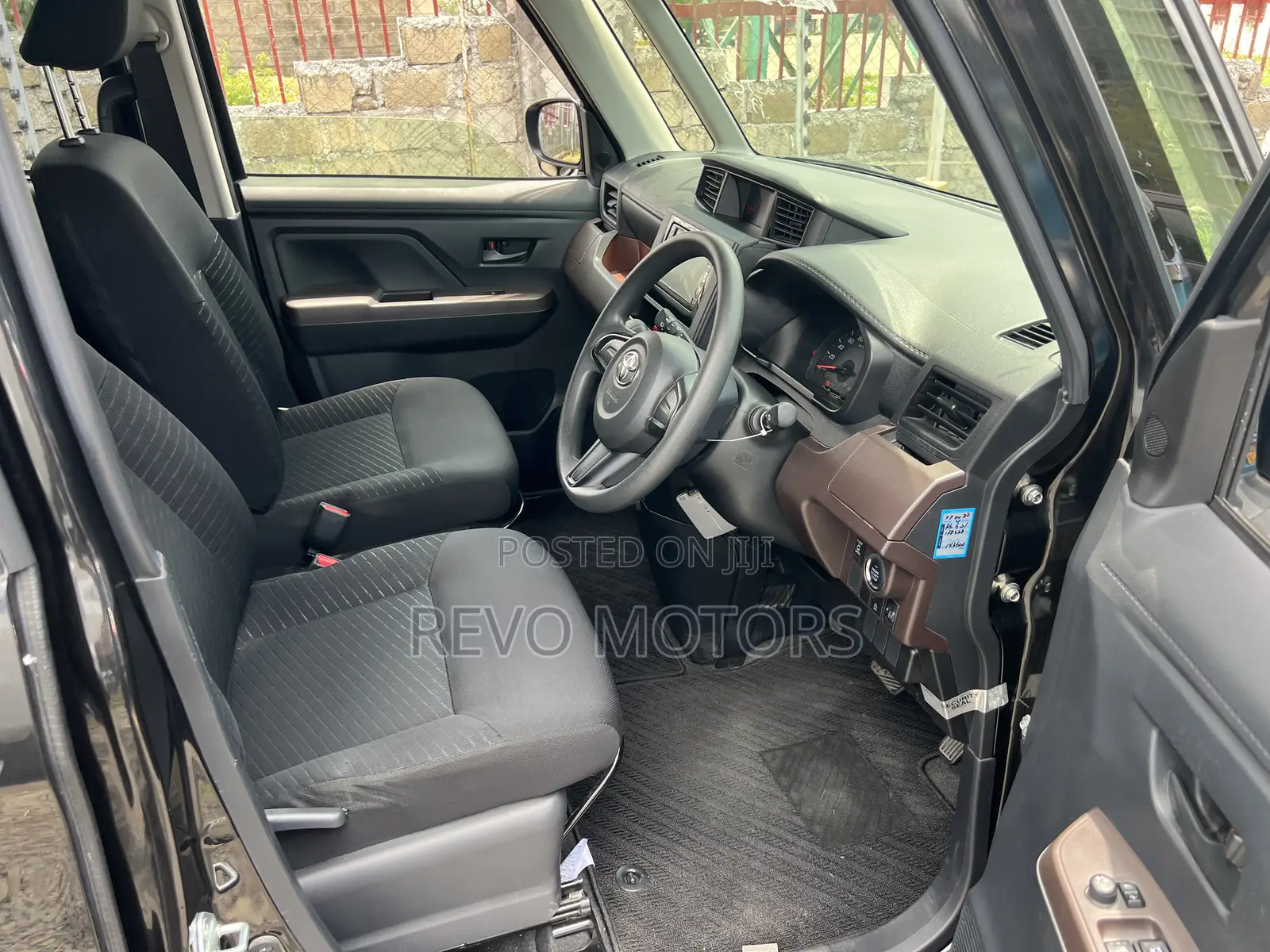 Toyota Roomy 2018 Black