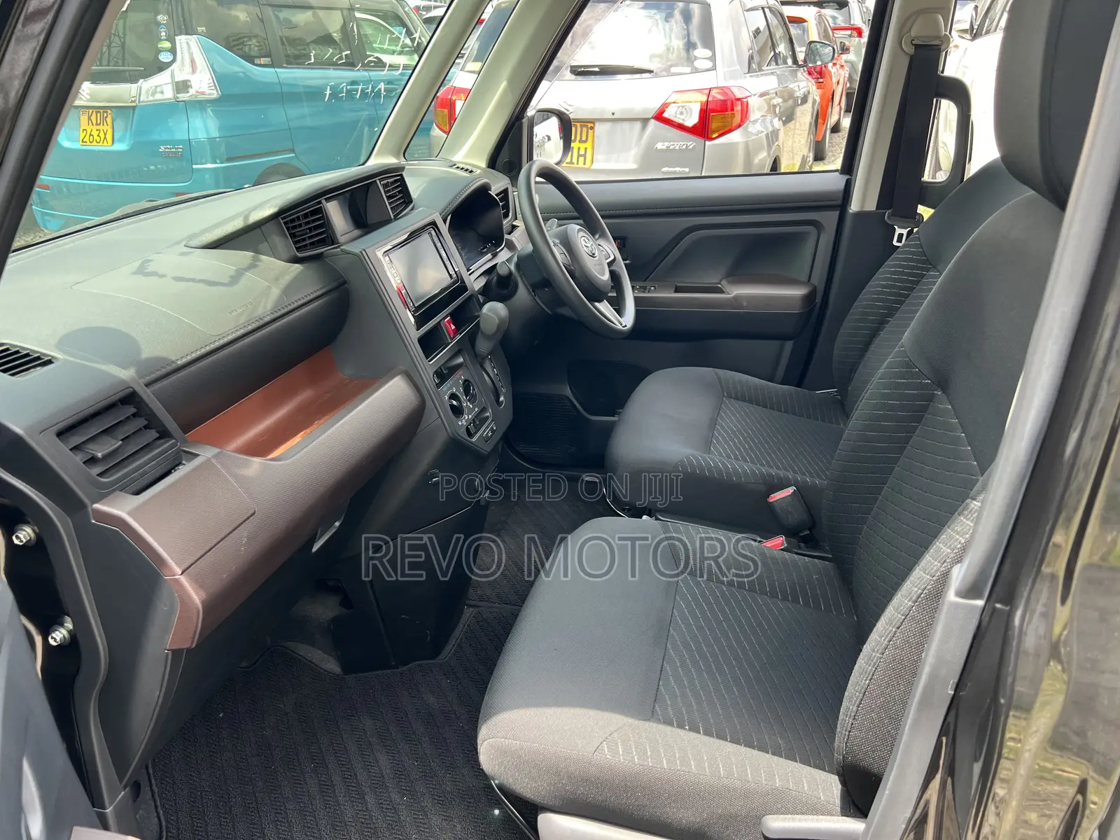 Toyota Roomy 2018 Black