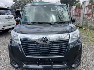 Toyota Roomy 2018 Black